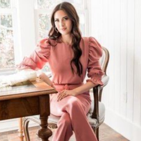 Rachel Parcell Tops - Rachel Parcell Pink Puff Sleeve Top Blouse in Fusty Rose. Size Medium.